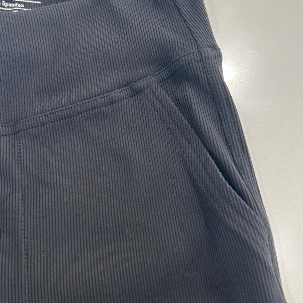 Outdoor Voices Superform Rib Flare Pants Black Medium - Picture 5 of 5